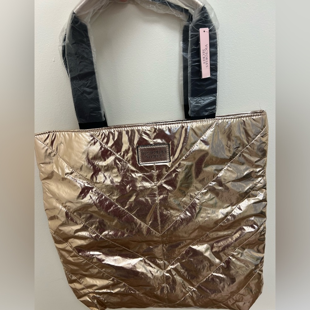 Victoria’s Secret Limited Ed Metallic Rose Gold Quilted Tote Bag NWT NEW
